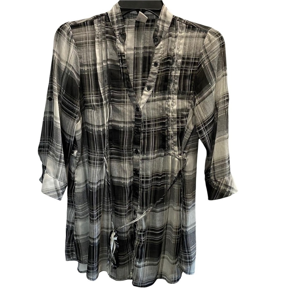 Charlotte Russe Plaid Black & White Top Medium